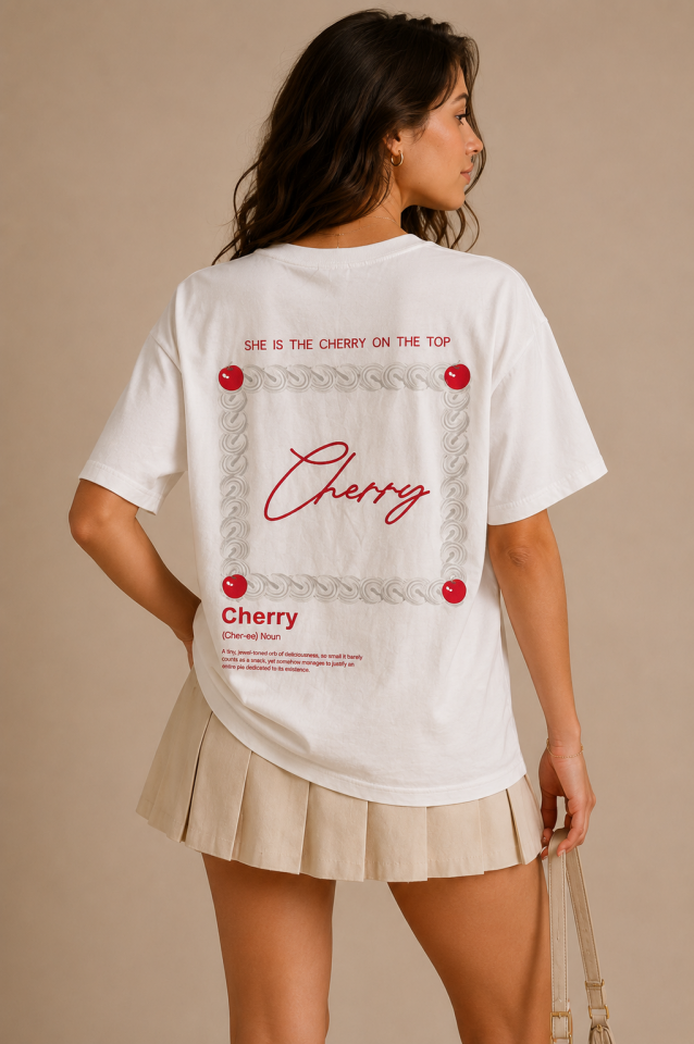 Cherry Sırt Detaylı Beyaz Tişört